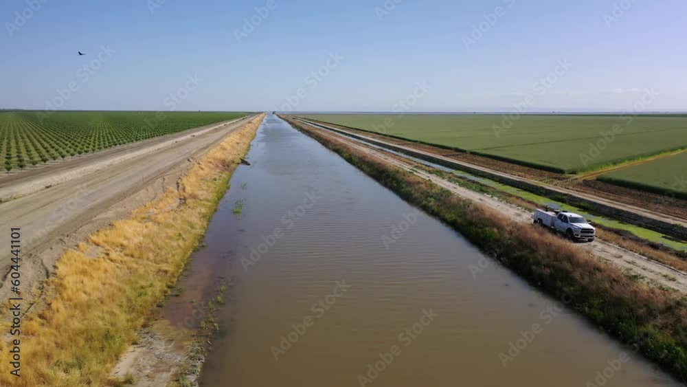 2023 - Excellent aerial view backing up over the Tulare Lake Cross Creek levee in Corcoran, California. 2023 - Excellent aerial view backing up over the Tulare Lake Cross Creek levee in Corcoran, California.