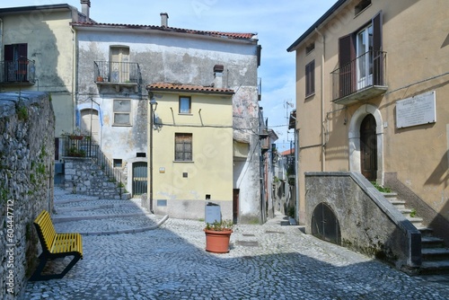 Tableau sur toile macchia d'isernia, isernia, molise, italy, europe, architecture, old, ancient, m