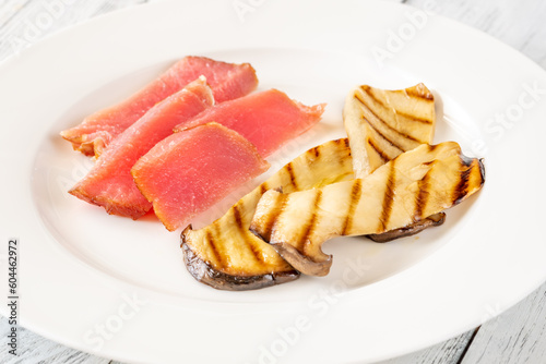 Grilled eryngii mushrooms and tuna