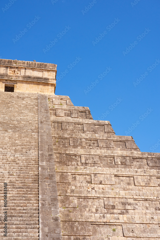 Temple of Kukulkan, pyramid in Chichen Itza, Yucatan, Mexico.