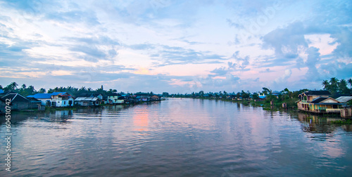Beautiful view of Martapura River in the morning. The River located in Banjarmasin, South Kalimantan, Indonesia © Sony Herdiana