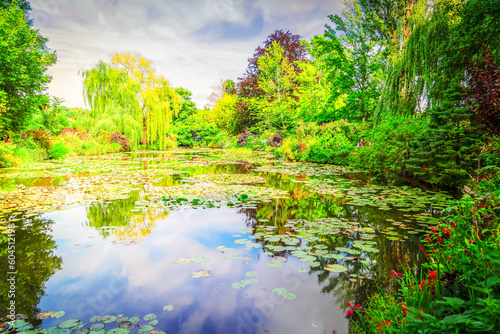 Photo Pond with lilies in Giverny