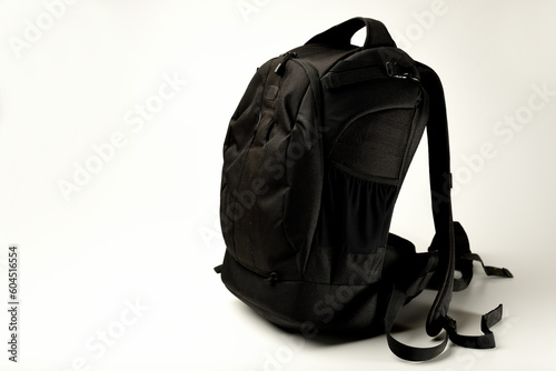 mochila negra para niño y adulto para el campo y el colegio 