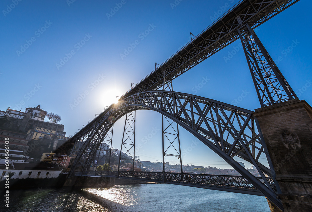 Dom Luis I Bridge between cities of Vila Nova de Gaia and Porto, Portugal Dom Luis I Bridge between cities of Vila Nova de Gaia and Porto, Portugal