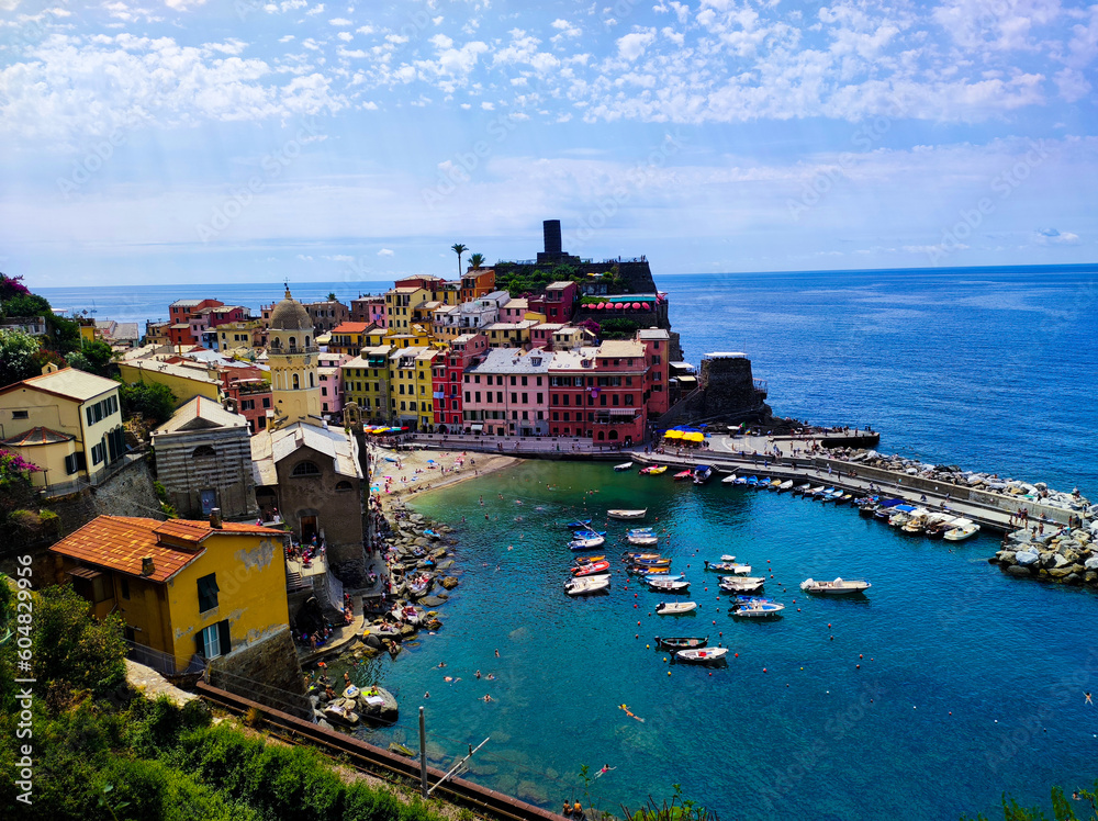 panorama of the colorful Vernazza