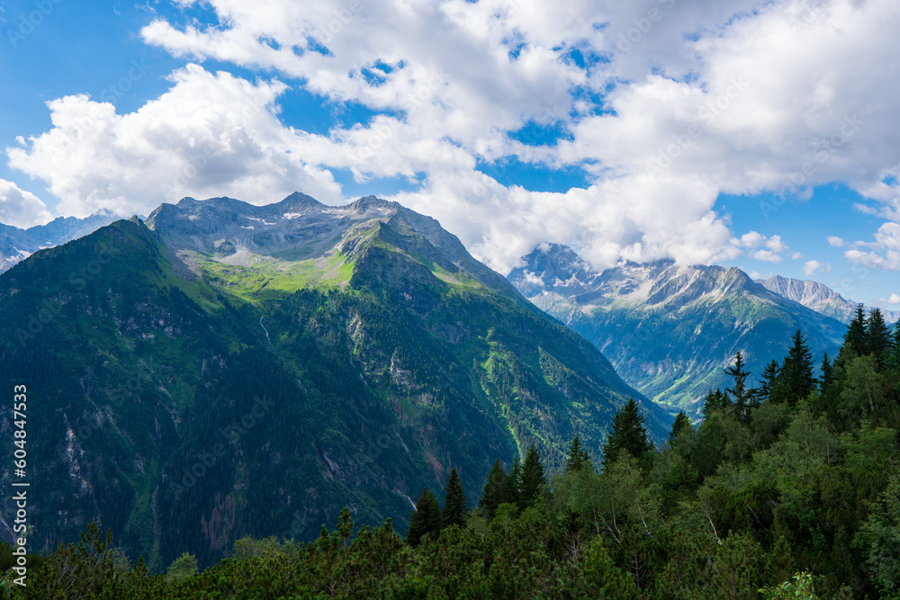 Obraz premium Beautiful view of Schlegeis in the Austrian Alps during the summer, European touristic vacation destination
