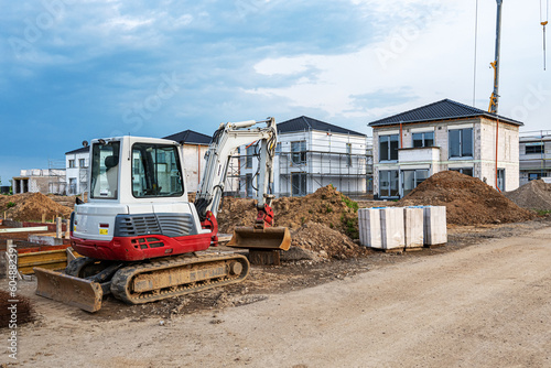 Hausbau mit Minibagger