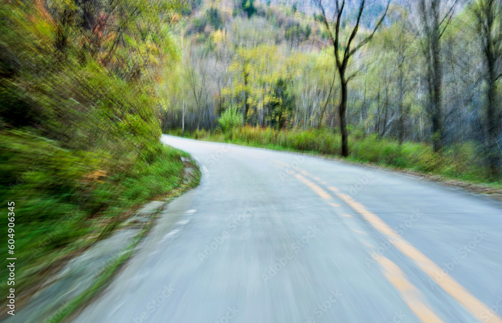 Obraz premium Empty road in motion blur