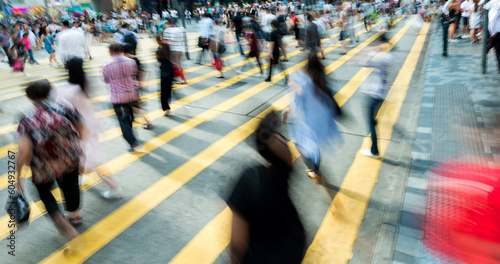 Canvas Print Crowd of people walking on busy hong kong street
