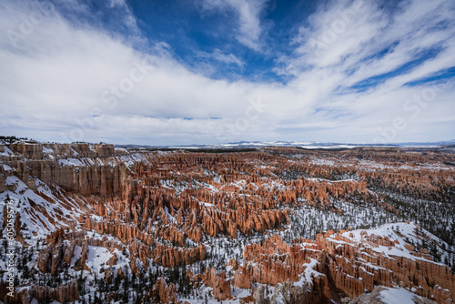 Hoodoos and trails in Bryce canyon, UT 