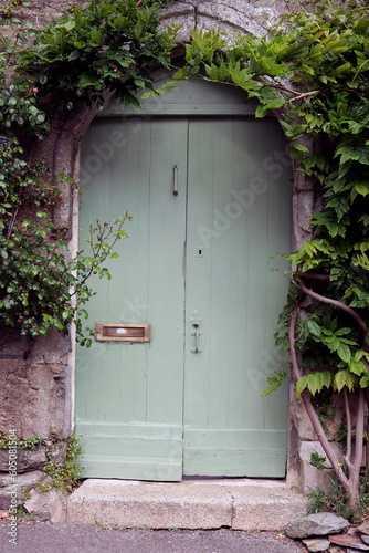 porte en bois en Bretagne photo