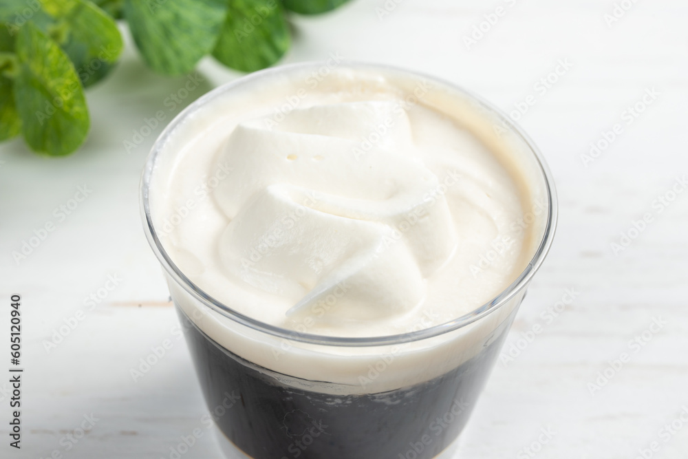 カップのコーヒ-ゼリ- カップのコーヒ-ゼリ-