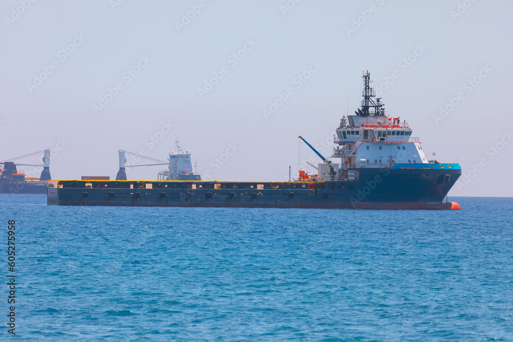 Offshore supply vessel . Sailing tidewater ship Offshore supply vessel . Sailing tidewater ship