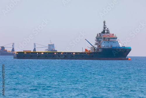 Offshore supply vessel . Sailing tidewater ship 