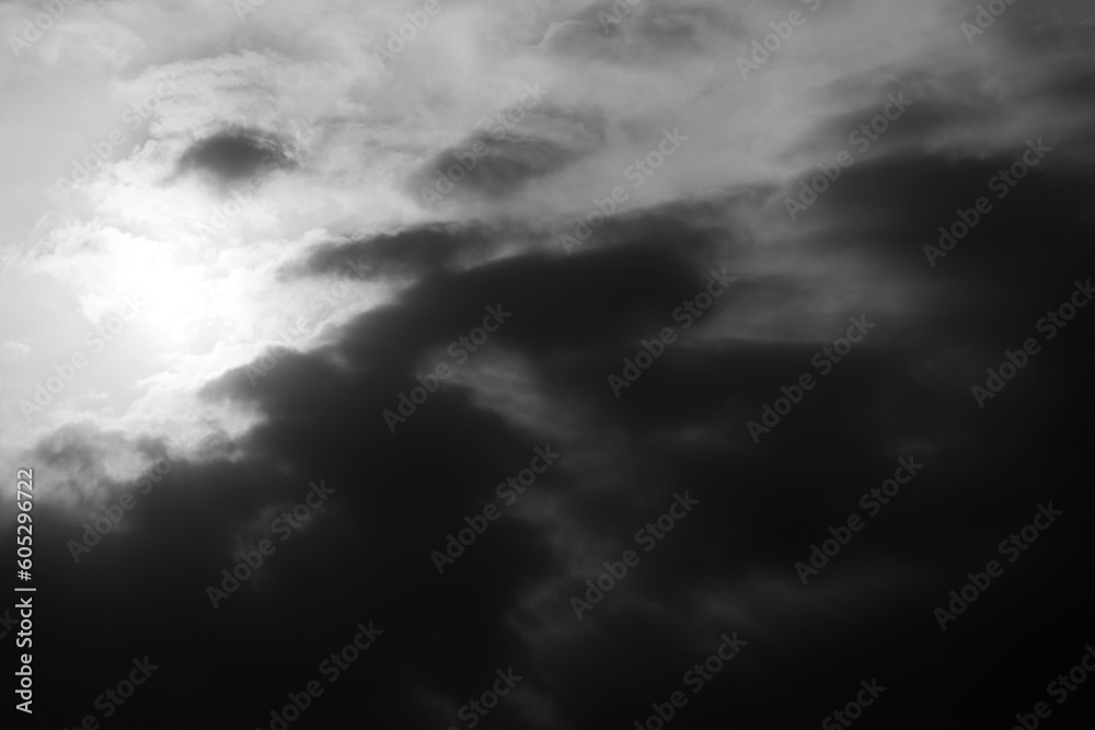 Obraz premium The sun will be covered with storm cloud