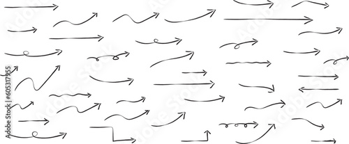 かわいい手書きの矢印セット　   Hand drawn cute vector arrows set