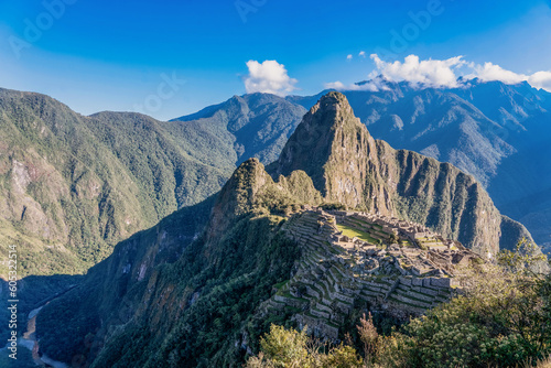 machu picchu with no people and with clouds