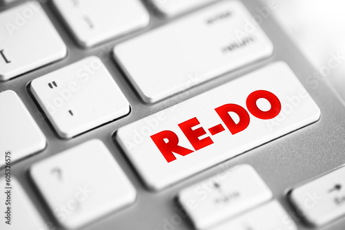 Obraz na plátně Re-Do - do something again or differently, text concept button on keyboard