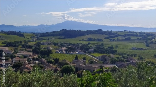 Mont-Ventoux vu du Château de Châteauneuf-du-Pape