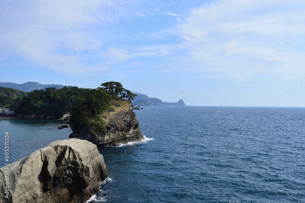 Naklejka premium 西伊豆堂ヶ島の複雑な海岸線と駿河湾