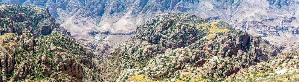 محمية ضانا وجبالها العجيبة والمخيم السياحي- الاردن
Dana Reserve and its wondrous mountains and the tourist camp - Jordan محمية ضانا وجبالها العجيبة والمخيم السياحي- الاردن
Dana Reserve and its wondrous mountains and the tourist camp - Jordan