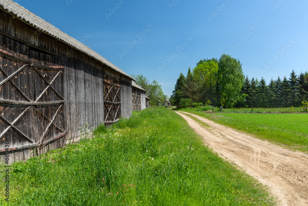 Stodoły, barns