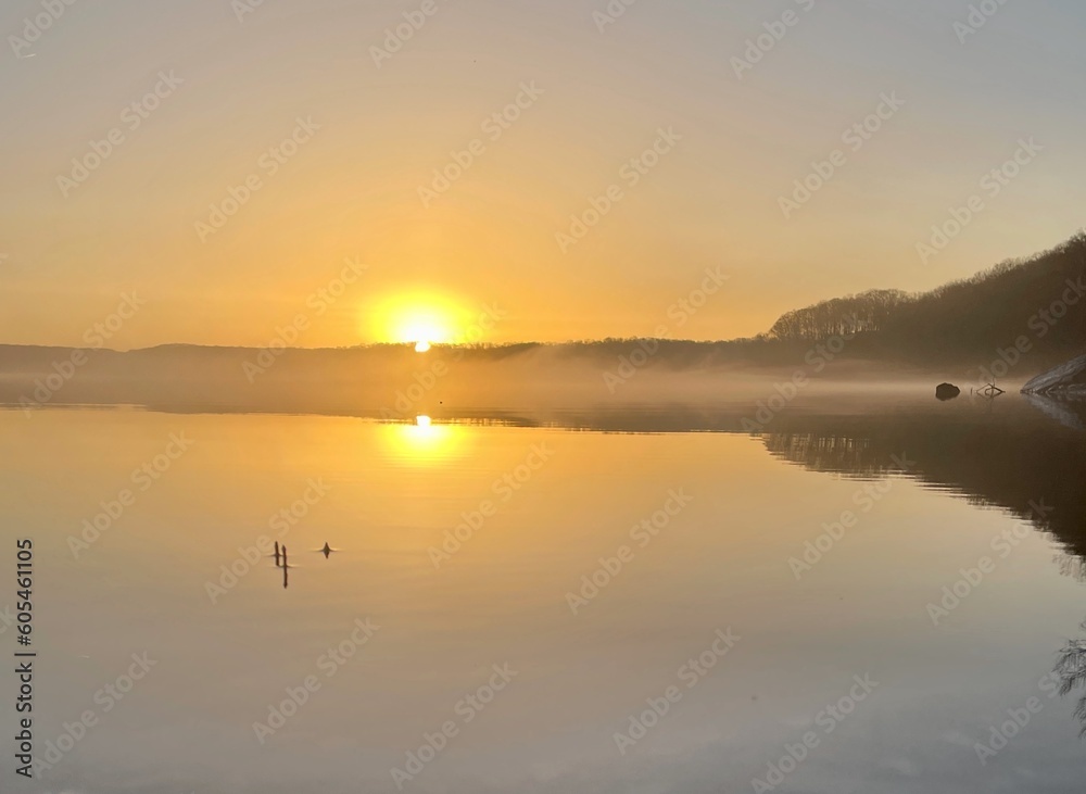 Fototapeta premium Sunrise on Lake Monroe February 24 2023