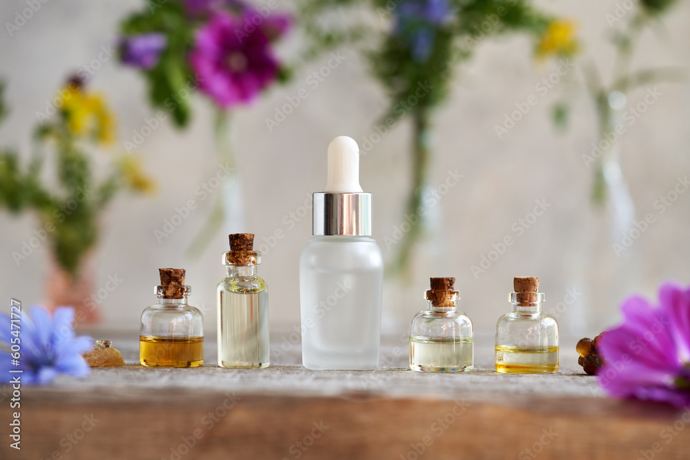 Mix of essential oils with frankincense, flowers and herbs Mix of essential oils with frankincense, flowers and herbs