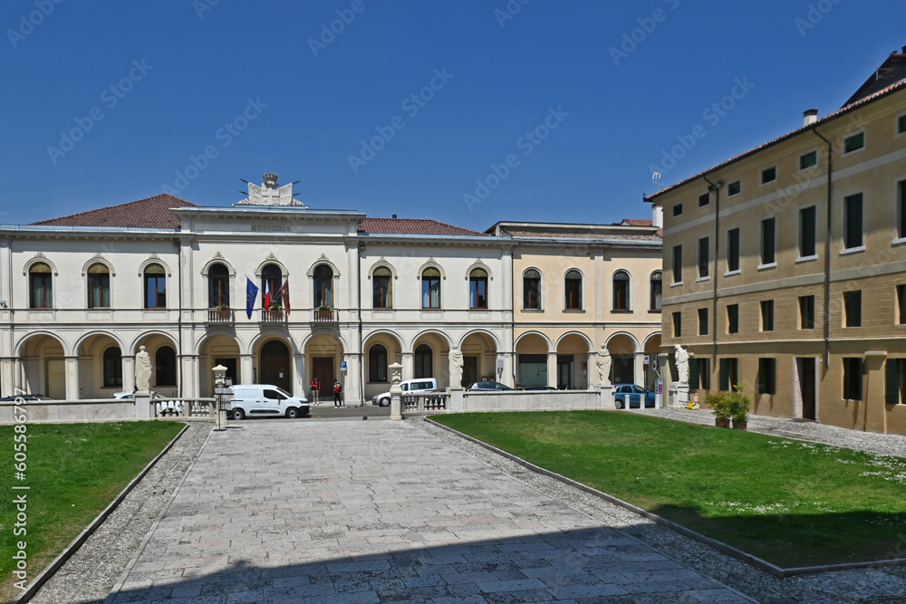 Castelfranco Veneto, Piazza San Liberale e Municipio - Treviso