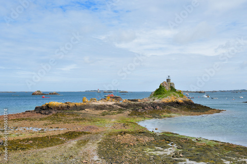 Joli paysage à Loguivy de la mer en Bretagne-France photo