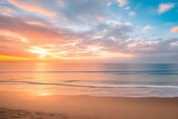 朝焼けの美しい彩雲と浜辺の風景