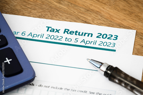 Foto Tax return form UK 2023