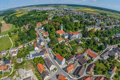 Die Marktgemeinde Burtenbach in Schwaben im Luftbild 