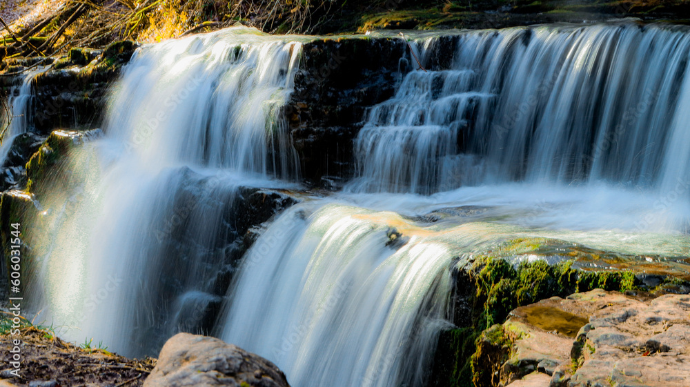 Obraz premium waterfall in autumn