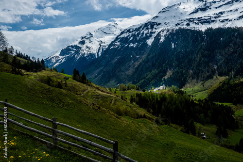 Panorama der Berge in den Alpen