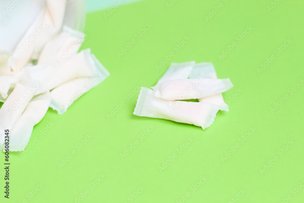 Nicotine pads snus, cigarette replacement, for gum. Nicotine pads snus, cigarette replacement, for gum.