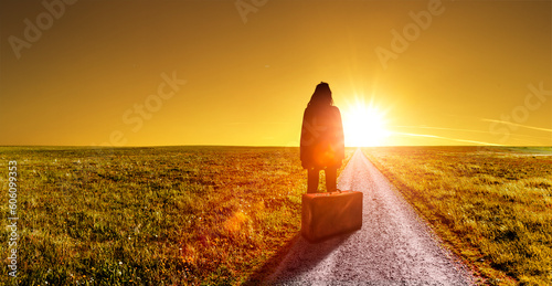 Der Weg Vorwärsts durch eine Hügellandschaft