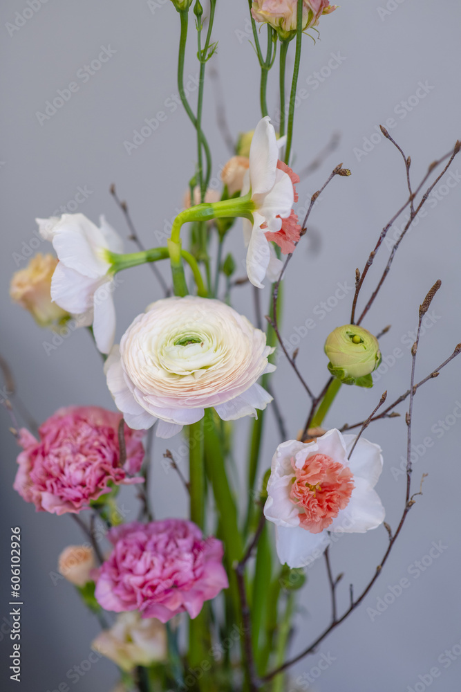 Fototapeta premium Composition with flowers vertically arranged