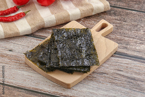 Korean cuisine - Nori seaweed chips