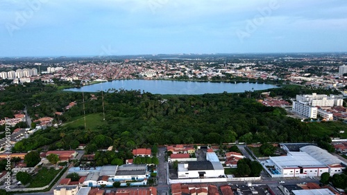 VIEW OF A LAKE IN THE MIDDLE OF THE CITY OF FORTALEZA IN THE STATE OF CEARÁ - BRAZIL