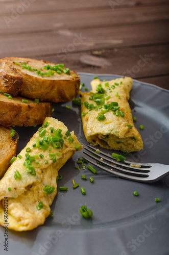 french omelette with chives