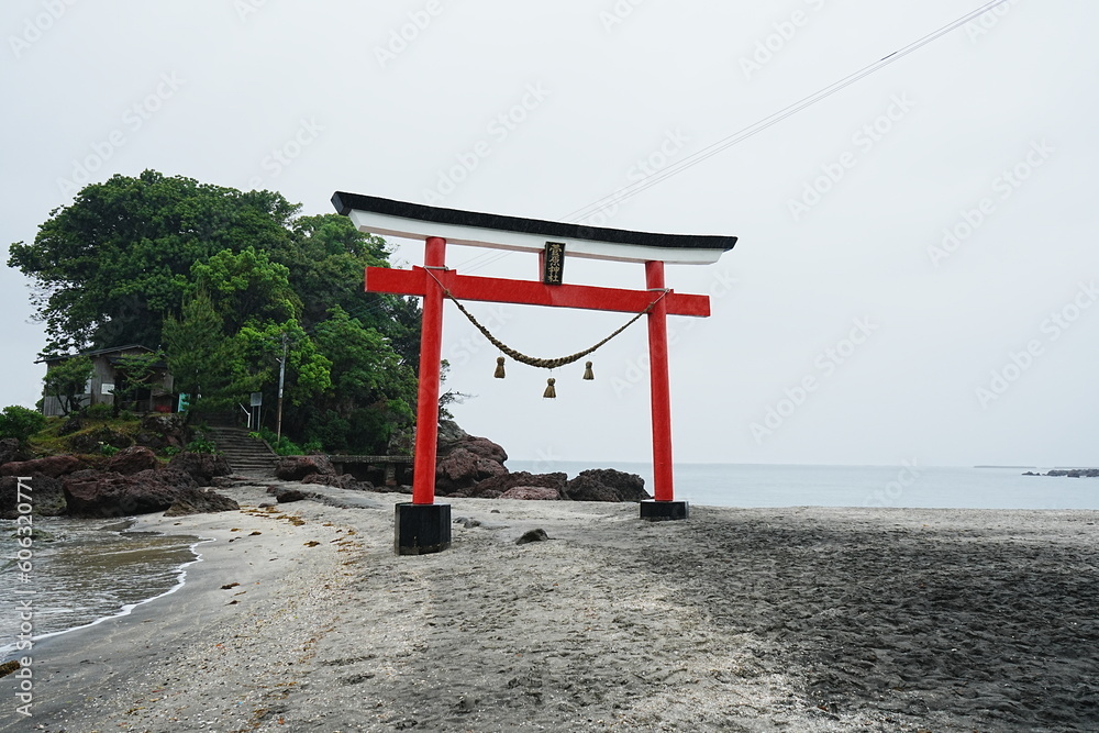 Torii Gate of Arahira Shrine in Kagoshima, Japan - 日本 鹿児島 菅原神社 荒平天神
Torii Gate of Arahira Shrine in Kagoshima, Japan - 日本 鹿児島 菅原神社 荒平天神