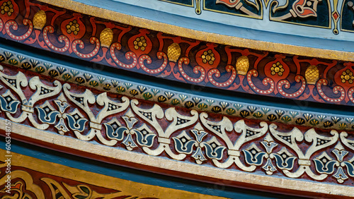 Decorative painted cornice and ceiling