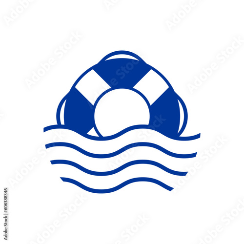 Logo Nautical. Anillo salvavidas con olas de mar	