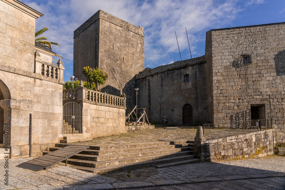 Condes de Lemos Castle of the beautiful medieval village of Castro Caldelas at sunset, Ourense, Galicia, Spain Condes de Lemos Castle of the beautiful medieval village of Castro Caldelas at sunset, Ourense, Galicia, Spain