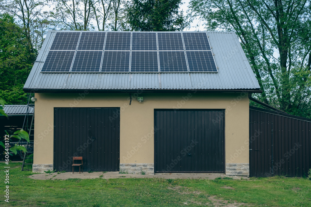 Photovoltaic installation in an old garage