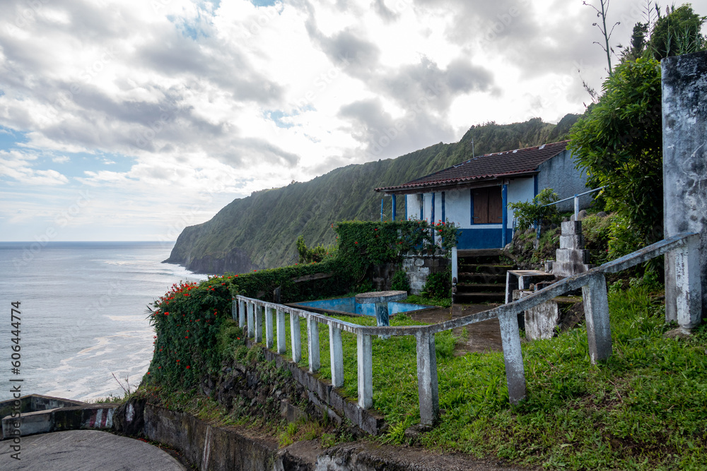 Φωτογραφία View of coastline in Azores, Sao Miguel, Portugal