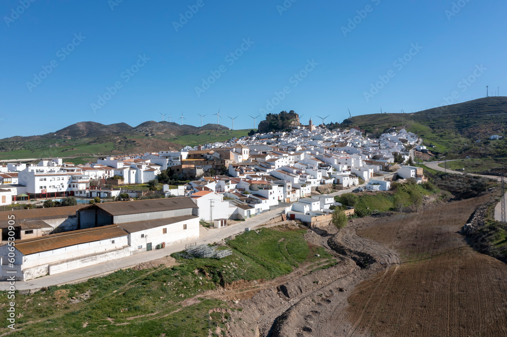 vista del bonito pueblo de Ardales en la provincia de Málaga, España