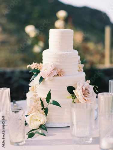 wedding cake with flowers