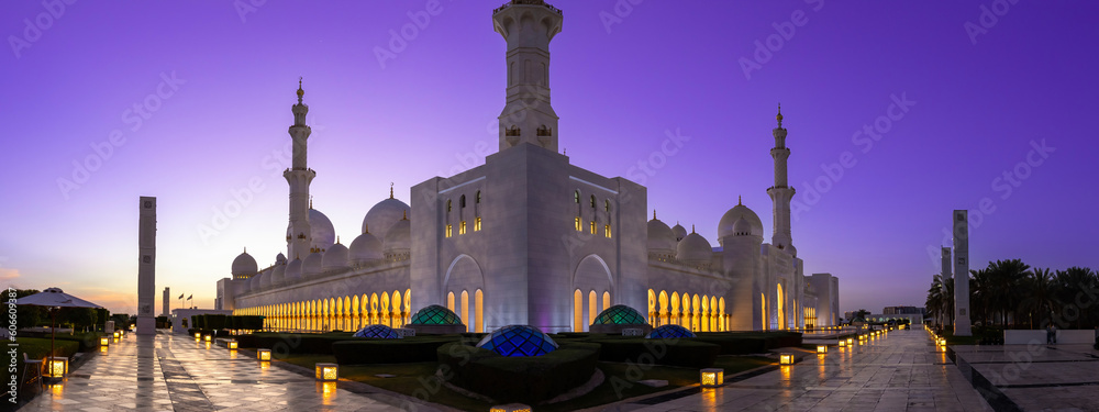 Εκτύπωση καμβά Abu Dhabi Grand Mosque, Iconic Landmark and Architectural Marvel of UAE